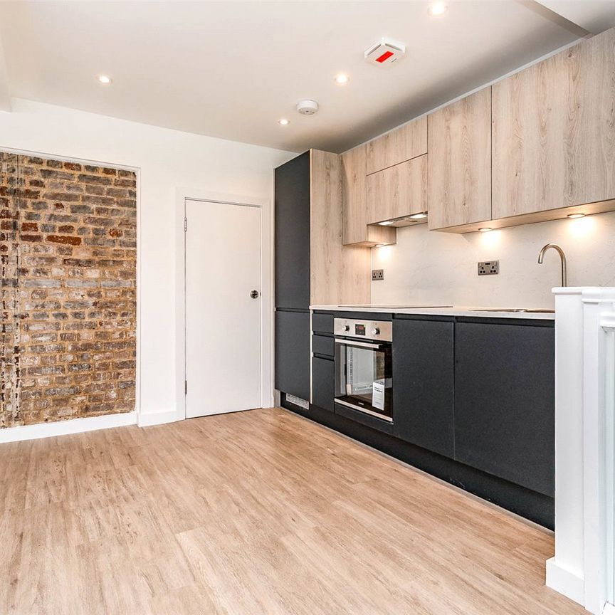 2 bedroom apartment to rent Cormongers Lane, Nutfield, Redhill, Surrey, RH1 - Photo 1