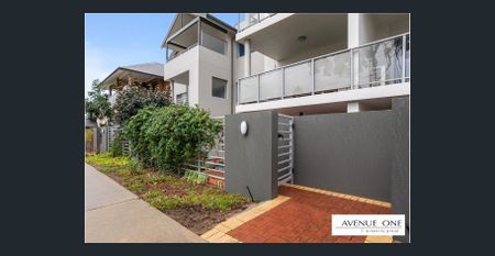 Spacious 3 x 2 Apartment with Private Courtyard – Minutes from the City! - Photo 4