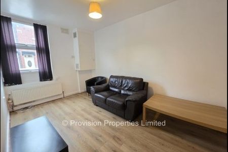 1 Bedroom Flats in Hyde Park, Leeds - Photo 2