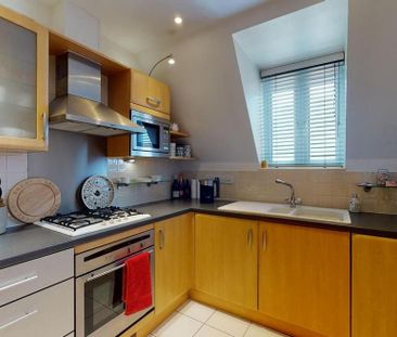 2 bedroom flat to rent - Photo 4