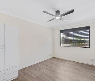 4 Bedroom Apartment in West End - Photo 2