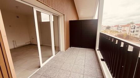 Location Appartement 3 pièces 57m² - Photo 3