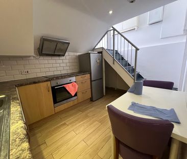 2 Bed Flat, High Road, IG1 - Photo 4
