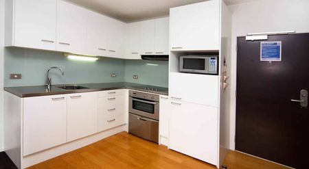 One Bedroom Furnished Apartment at Harbour City. - Photo 3