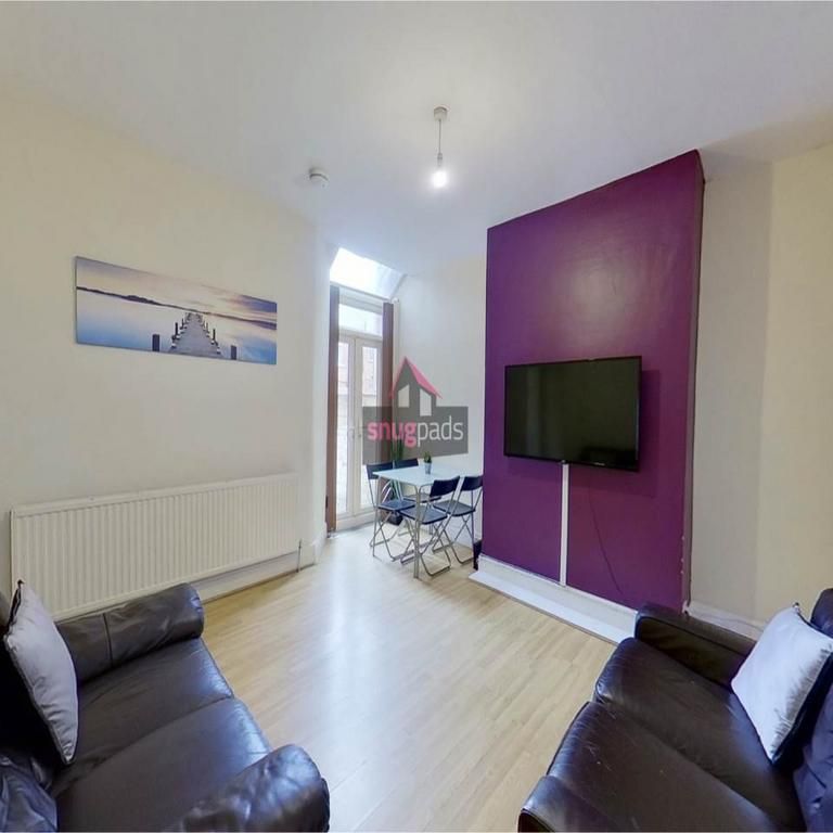 6 bedroom house to rent - Photo 1