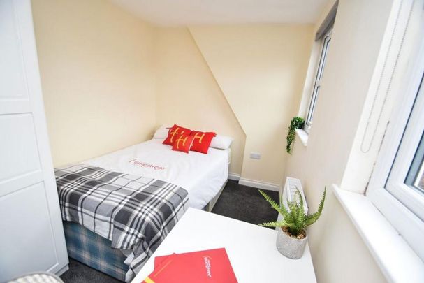 5 bedroom house to rent - Photo 1