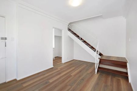 3/49 Thomas Street, - Photo 3