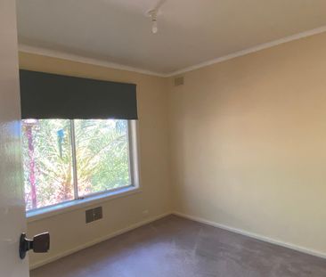 Comfy home for rent in prestige Hallett Cove! - Photo 4