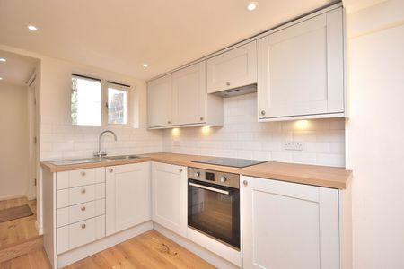 2 Bedroom Mid Terraced House To Rent - Photo 4