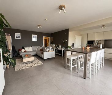 Appartement te huur - foto 1