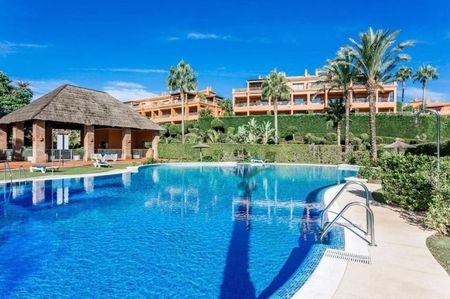 Alquiler de piso en Calle Pico Alcazaba, 21 - Photo 2