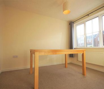 3 bedroom detached house to rent - Photo 3