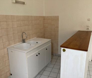 Location Appartement 2 pièces 40m² ETOILE SUR RHONE 26800 - Photo 2
