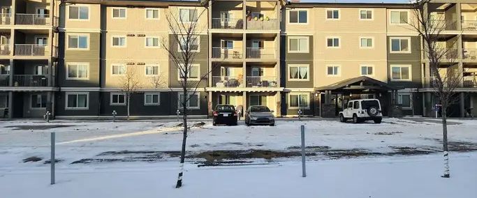 Top floor Corner Unit 2 bedroom apartment | 3417 - 181 Skyview Ranch Manor, Calgary - Photo 1