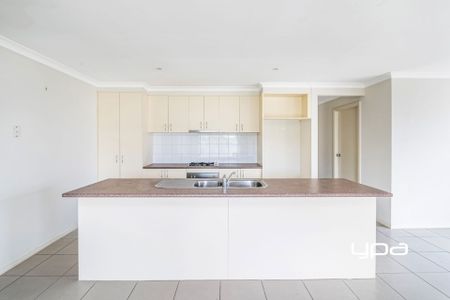 6 Raine Ct, Sunbury - Photo 5