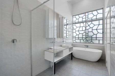 Modern Family Home in the Popular Hermitage Estate! - Photo 5