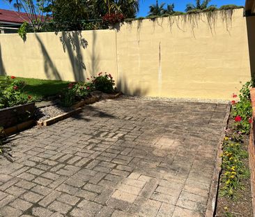 Two Bedroom Duplex Unit - Perfect Location - Photo 4