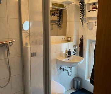 2Z Wohnung, DG, 36qm in wärmegedämm. Altbau in RS-Lennep Neustadt - Photo 3