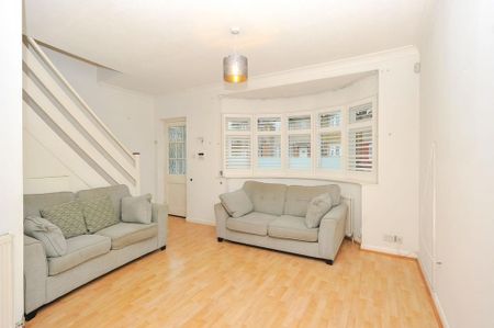 2 bedroom end of terrace house to rent - Photo 5