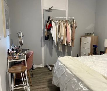 240 Cooper Street apartment — Ottawa, ON (1-Bedroom) - 1 Bedroom - Photo 4