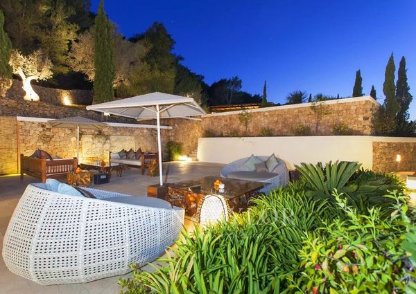 Sant Carles de Peralta, Balearic Islands 07850