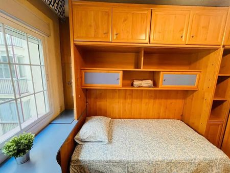 Calle de Castrillo de Aza, Madrid, Community of Madrid 28031 - Photo 4