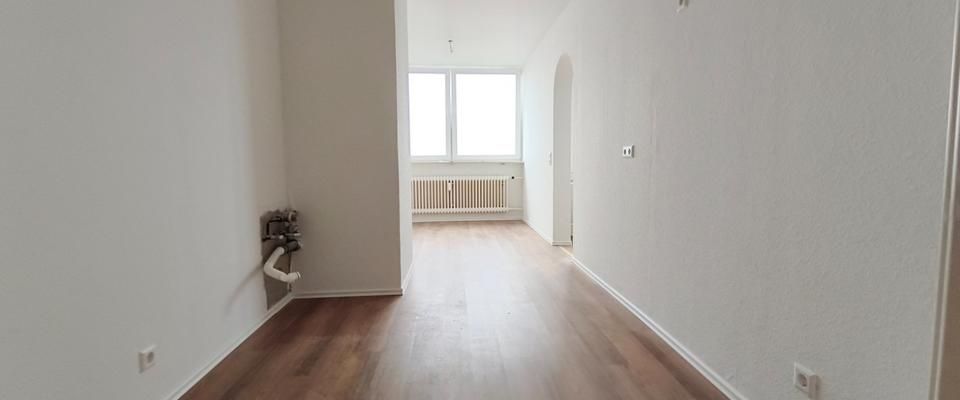 MZ-Lerchenberg, sofort verfügbare 3,5 Zimmer Wohnung - Foto 1