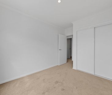 2 Jandakot Walk, Point Cook VIC 3030 - House For Rent | Domain - Photo 1