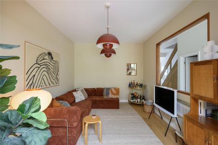 4 bedroom terraced house to rent - Photo 3