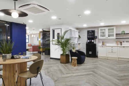 Premium En-Suite - Photo 5