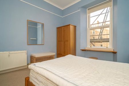 3 bedroom flat to rent - Photo 5
