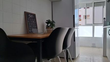 Avinguda del Primat Reig, Valencia, Valencian Community 46010 - Photo 3