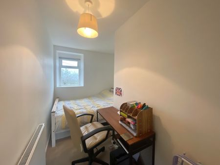 2 bedroom terraced house to rent - Photo 5