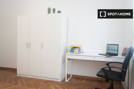 turin, Piedmont 10143 - Photo 3