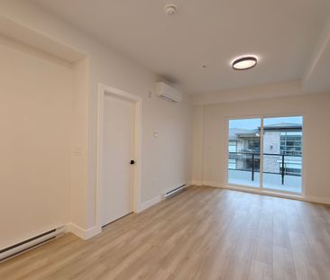 Brand New Halvo Contemporary 1 Bedroom/1 Bathroom + Den - Photo 3