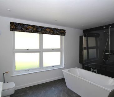 3 bedroom apartment to rent - Photo 1