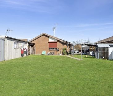 156 Learmonth Road, Wendouree - Photo 1