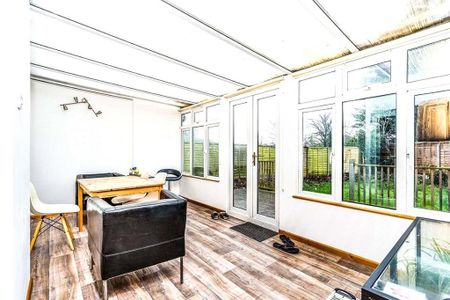 4 bedroom house to rent - Photo 2