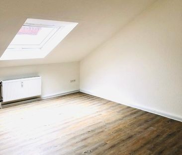Sanierte 3Z Dachgeschoss Wohnung, 65qm mit Burg & Lenne Blick - Photo 1