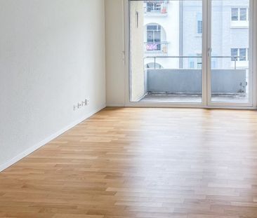 Hübsche Singelwohnung nähe Kantonsspital und Grossacker - Photo 2