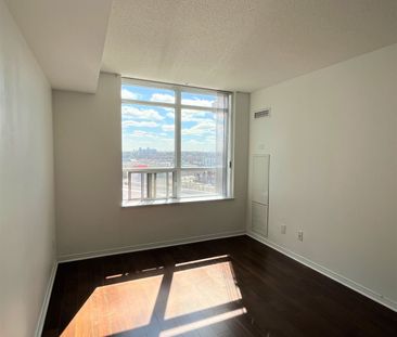 For Lease - 75 King William Crescent Unit# 705, Richmond Hill, Ontario - Photo 3