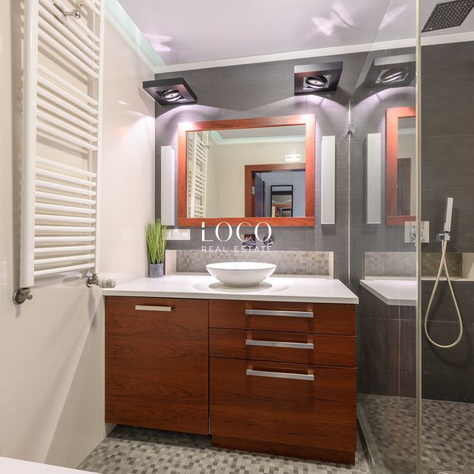 Warszawa, Śródmieście, Grzybowska - Photo 1