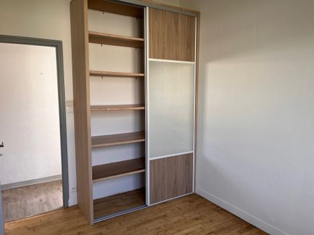 Location Maison 3 pièces 68m² L ISLE D ESPAGNAC 16340 - Photo 3