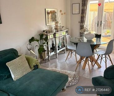 2 bedroom terraced house to rent - Photo 1