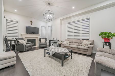 For Lease - 3207 Millicent Avenue, Oakville, Ontario - Photo 4