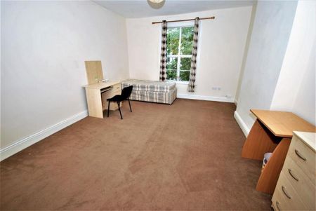 6 bedroom apartment to rent - Photo 4