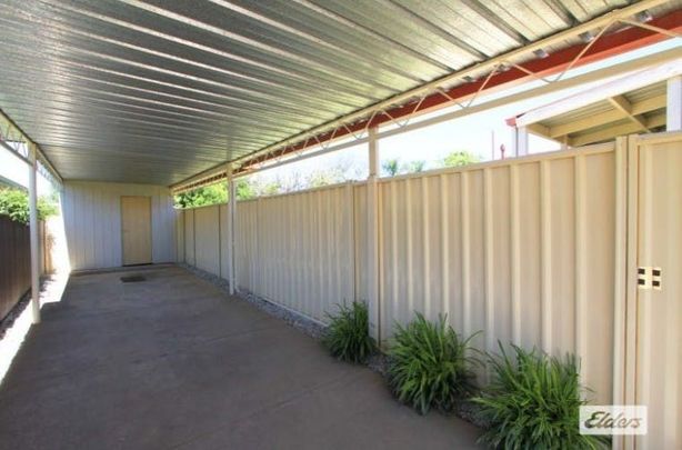 Charming 3 Bedroom Home with Large Entertaining Deck - Photo 1