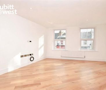 2 bedroom maisonette to rent - Photo 5