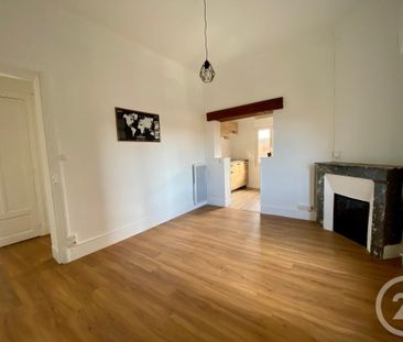Location Appartement 2 pièces 44m² MONTAUBAN 82000 - Photo 2