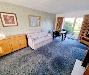 3 bedroom end of terrace house to rent - Photo 1
